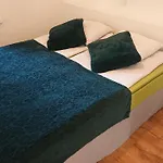 Centre Kreutzwaldi Apartment, Free Parking شقة