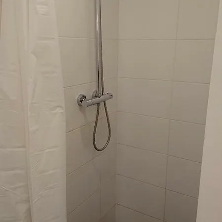 Daire Centre Kreutzwaldi Apartment, Free Parking