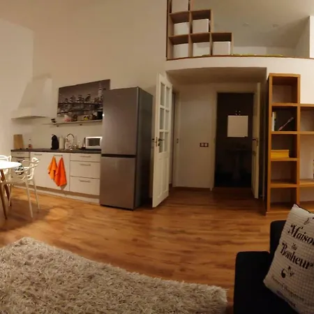 Centre Kreutzwaldi Apartment, Free Parking Таллин